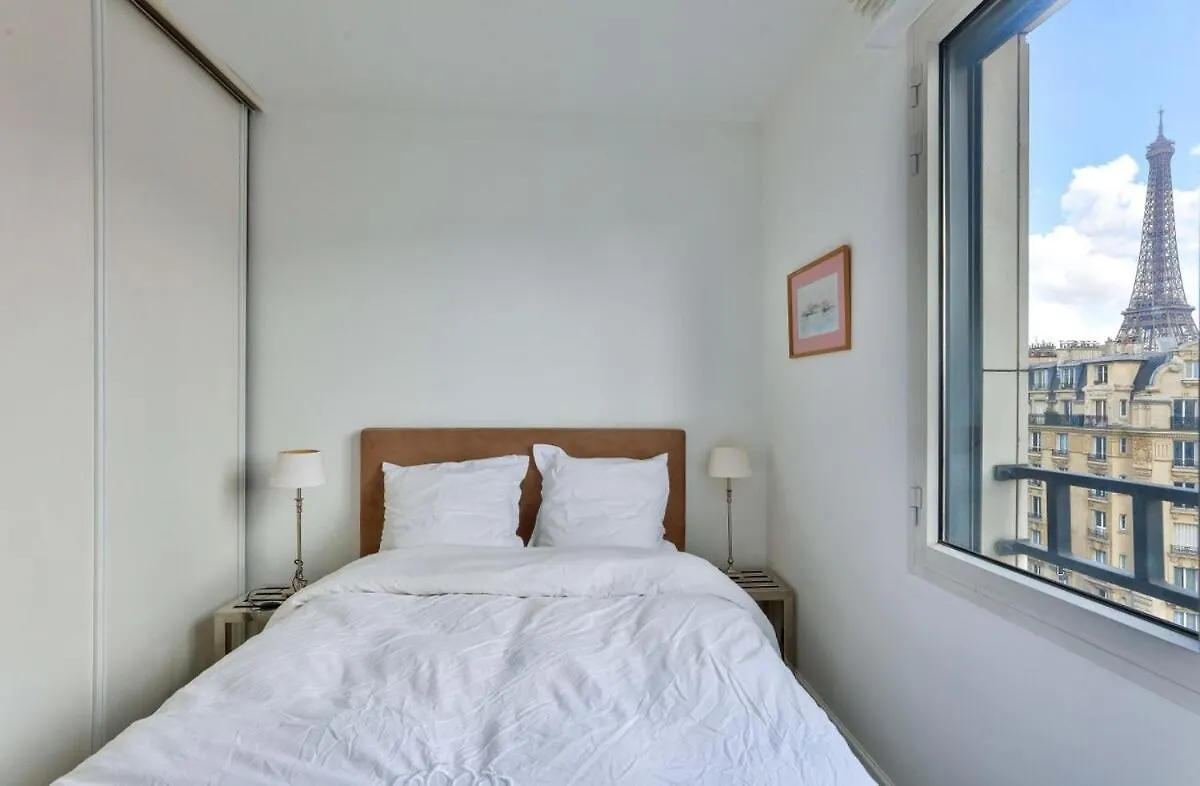 1Br Flat With Balcony View Of The Eiffel Tower Apartment Paris